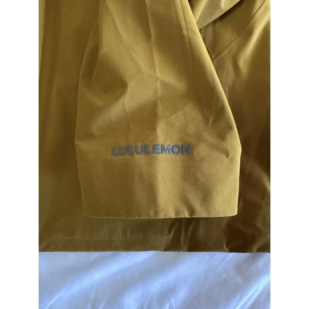 NEW Lululemon Stretch Glyde Waterproof Jacket Size Small Melt Yellow Cinchable - Picture 8 of 16